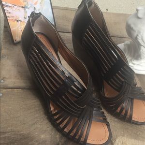 Seychelles Heels NWT 🌿